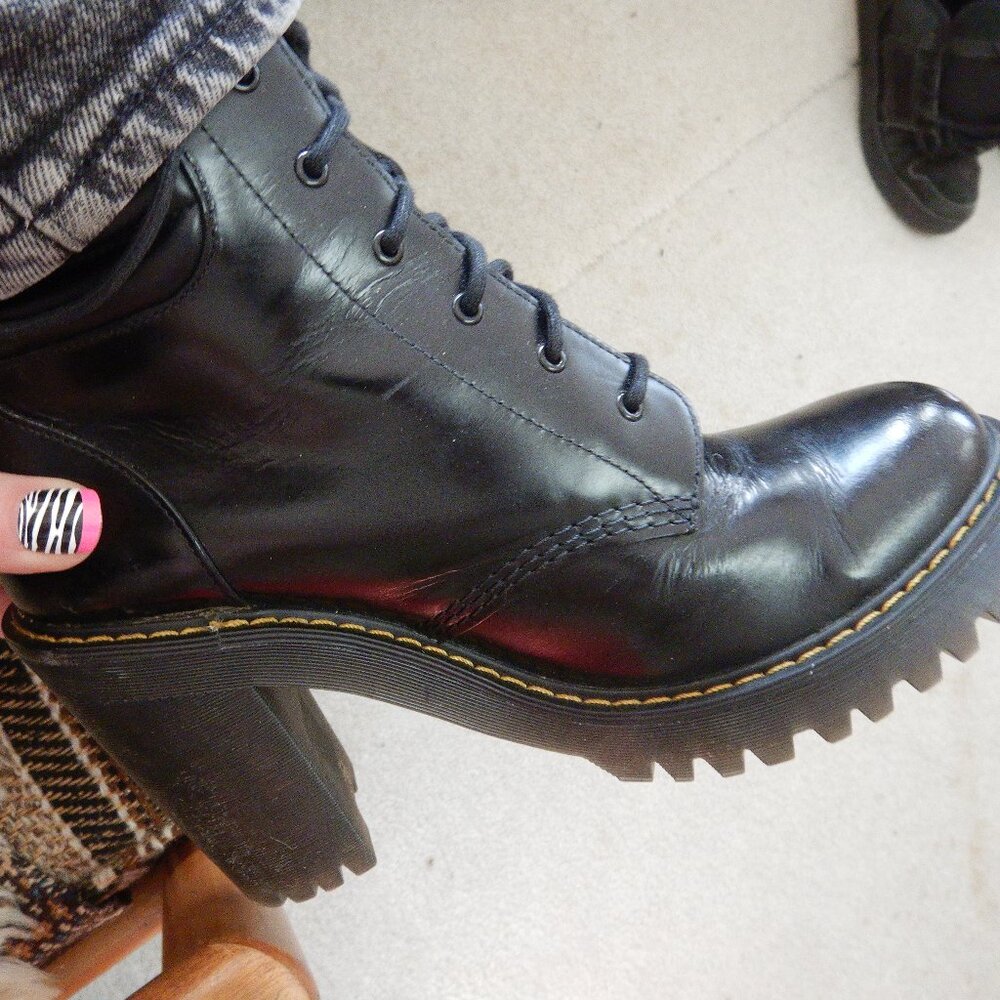 Doc Marten heeled boots - Picture 5 of 7